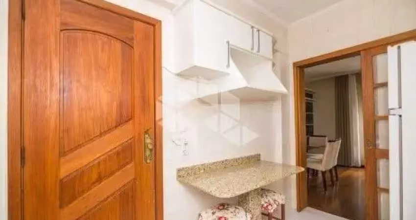 Apartamento semi mobiliado com elevador e garagem no jardim botânico