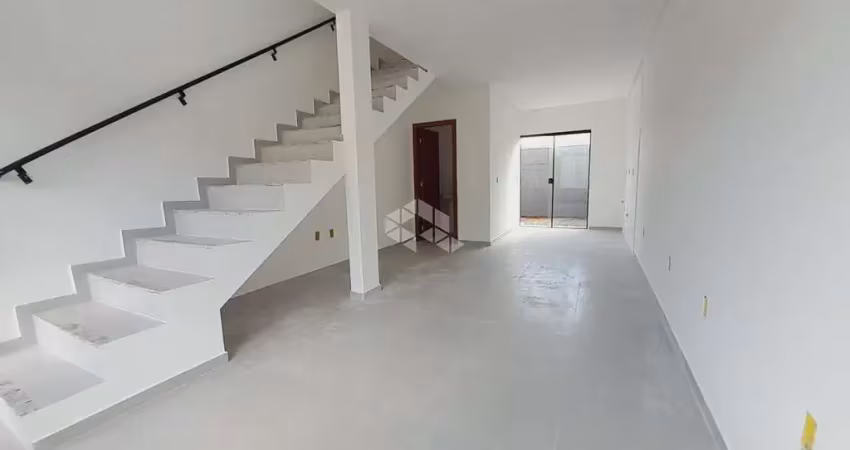 Sobrado com 2 quartos/dormitórios no bairro real parque, em são josé- sc