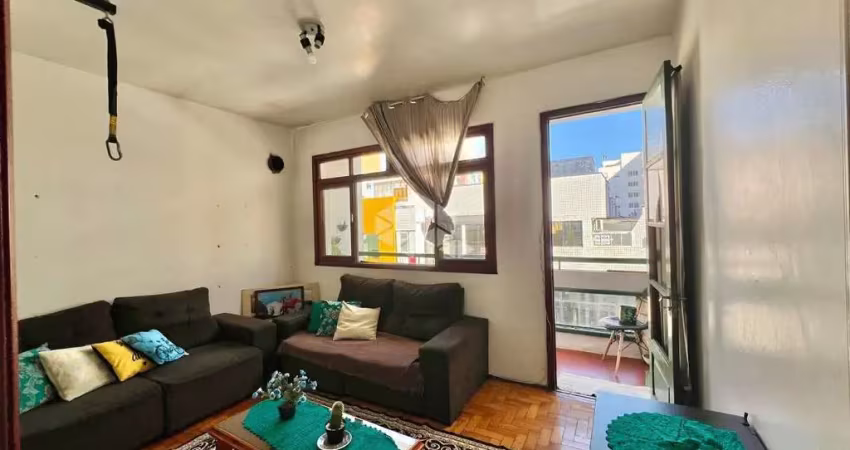 Apartamento no centro da cidade - 3 dormitórios com sacada e garagem por apenas r$ 299 mil!