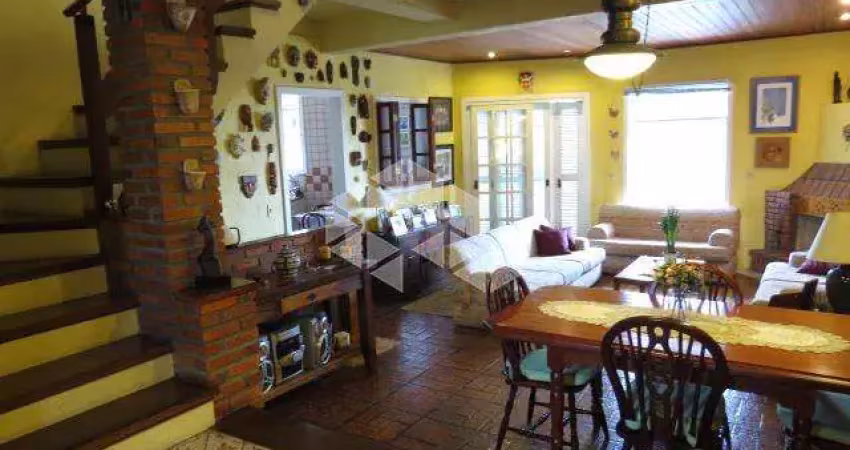 Casa em condomínio fechado com 3 quartos à venda na Rua Padre João Batista Reus, 1700, Tristeza, Porto Alegre