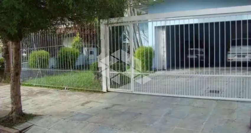 Casa 03 dormitórios, 01 suíte, 02 vagas de garagem no bairro jardim verde, ipanema em porto alegre