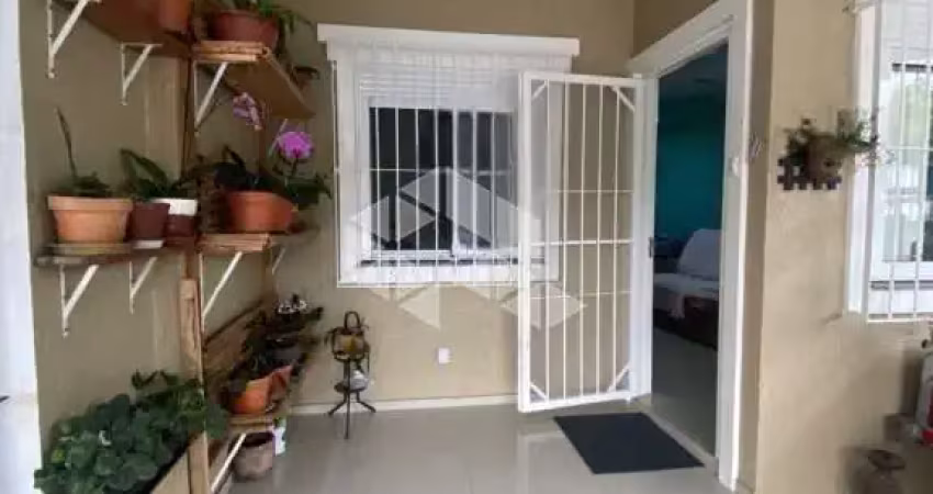 Casa térrea 2 dormitórios 1 banheiro e 2 vagas na hípica zona sul poa.
