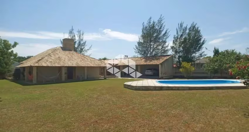 Excelente casa em xangri-la, com grande área externa e ótima infra estrutura