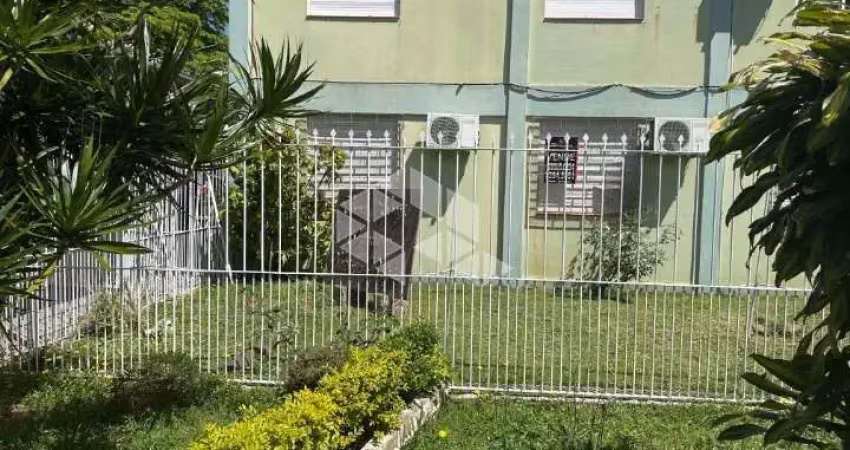 Apartamento térreo de 3 dormitórios, bem próximo a cavalhada e grande rede de supermercado