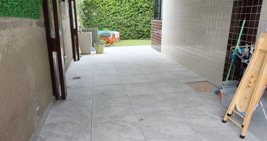Apartamento Terréo Mobiliado no Bessa.