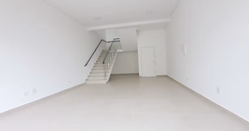 SALA COM MEZANINO NOVA
