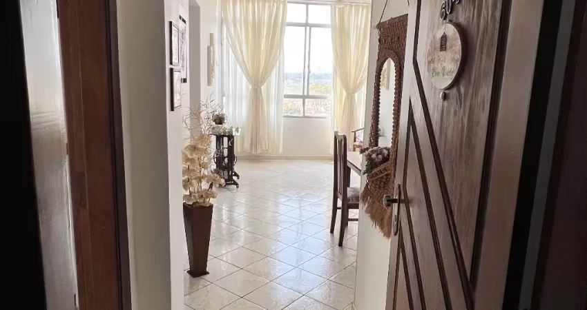 Apartamento 3 dorms. - Monte Castelo