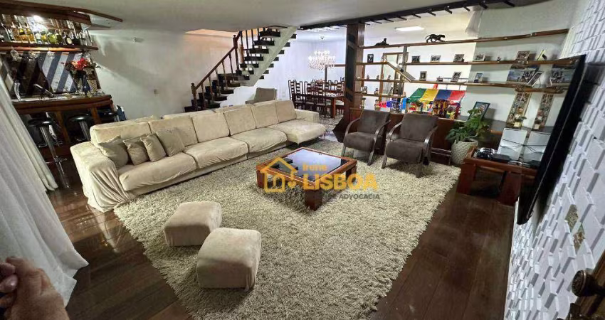 Casa com 5 dormitórios à venda, 250 m² por R$ 2.700.000 - Vila Carrão - São Paulo/SP