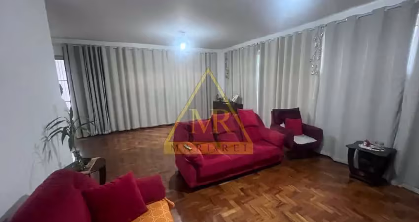 Casa com 3 quartos para alugar na Rua Palacete das Águias, --, Vila Alexandria, São Paulo
