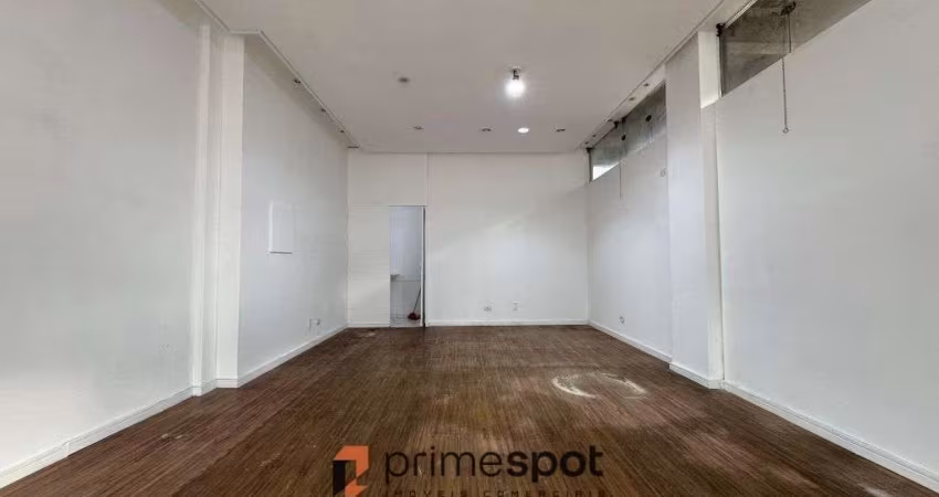 Loja disponível para locação na Av. Iguaçu - 51 m²