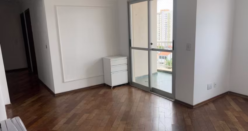 Amplo apartamento com duas vagas cobertas!