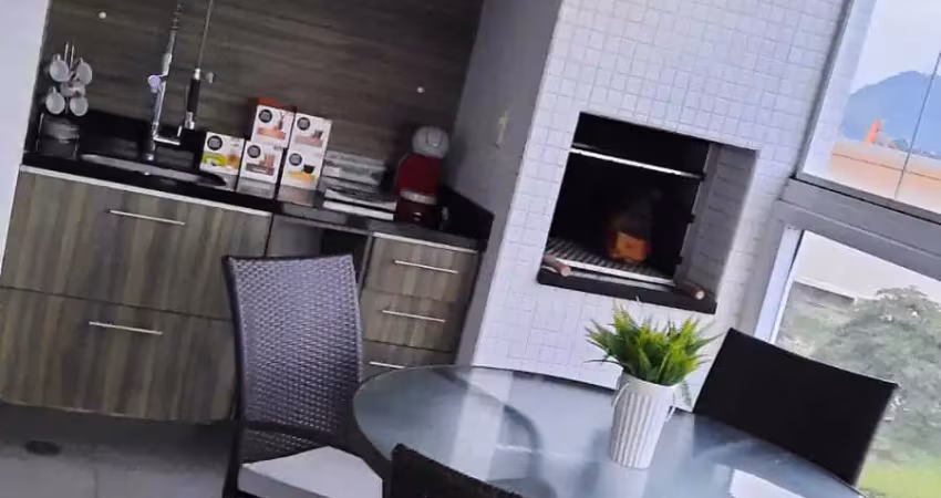 Amplo apartamento na ponta da praia - 2 suítes - sacada com churrasqueira e lazer