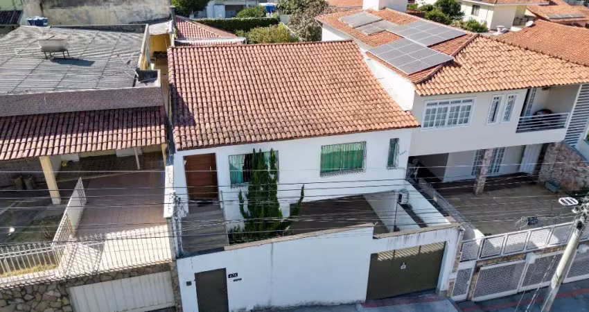 Casa com quintal e edícula no caiçara – conforto e espaço em uma rua tranquila de bh