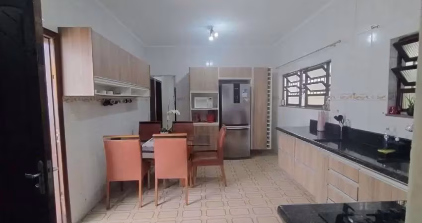 Casa com 3 dormitórios à venda, 152 m² por r$ 800.000,00 - maracanã - praia grande/sp