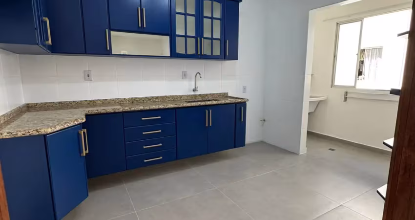 Apartamento reformado, lindo, amplo, iluminado na cidade nova