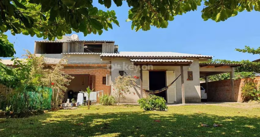 Casa à venda, 2 quartos, 2 vagas, Itapirubá - Imbituba/SC