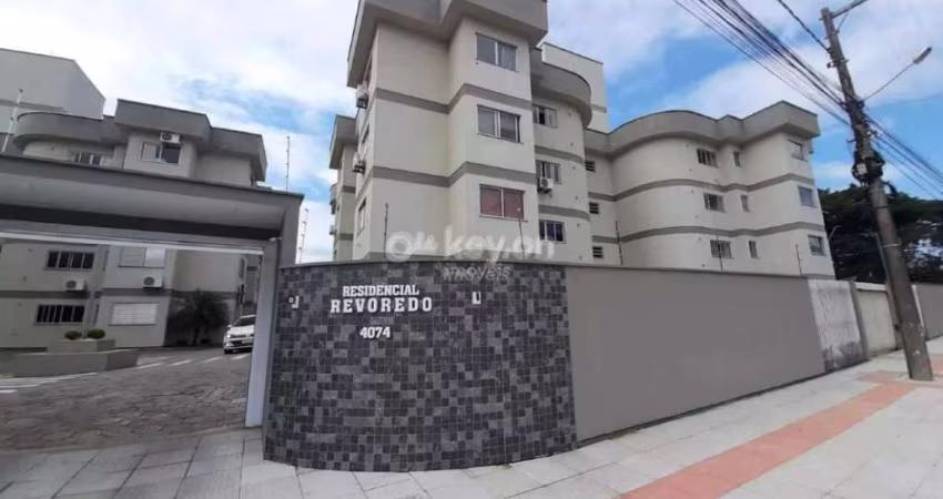 Apartamento para aluguel, 3 quartos, 1 vaga, Revoredo - Tubarão/SC