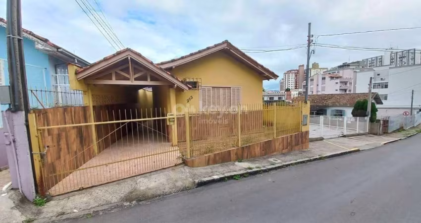 Casa para aluguel, 2 quartos, 1 vaga, Centro - Tubarão/SC