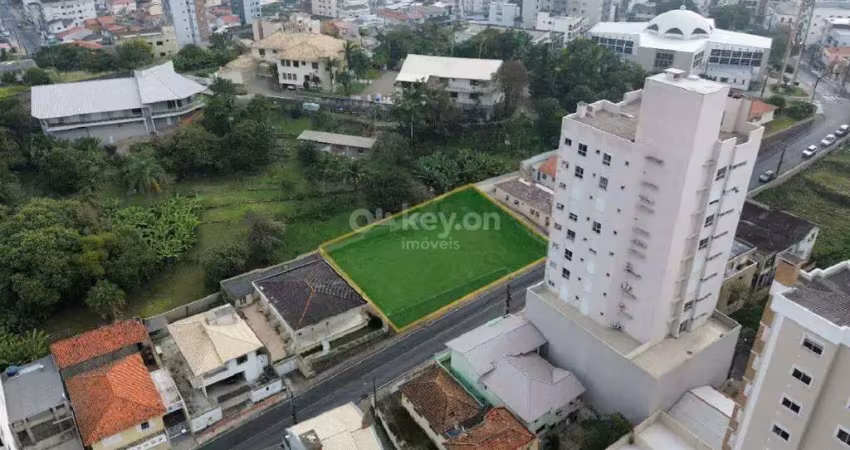 Oportunidade única – terreno no centro de tubarão/sc