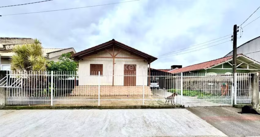 Casa com 3 quartos à venda no Passagem, Tubarão 
