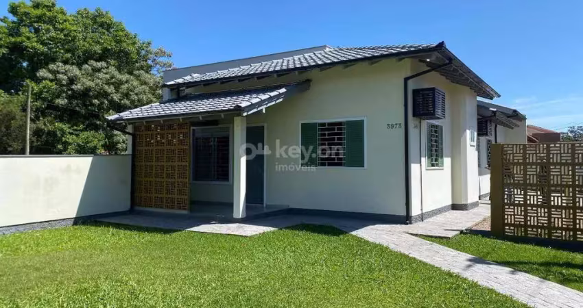 Casa para aluguel, 2 quartos, 1 suíte, 1 vaga, passagem - tubarão/sc