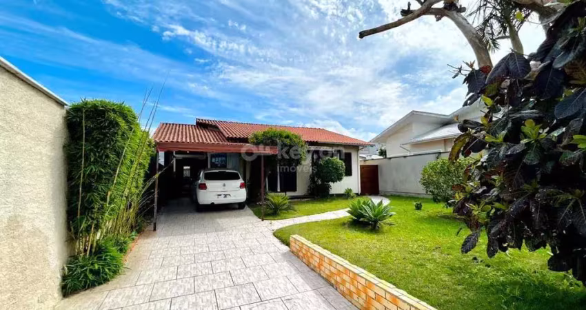 Casa com 3 quartos à venda no Revoredo, Tubarão 
