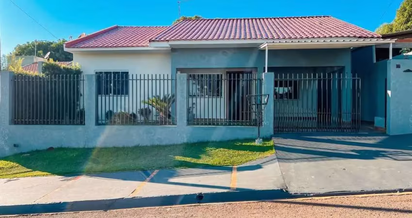 Casa a venda com 1 suite + 2 quartos, jd. europa - toledo/pr