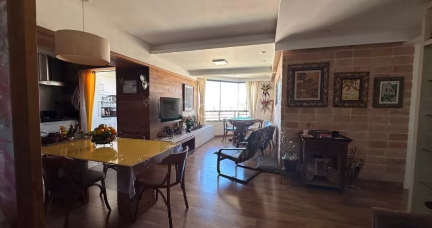 Apartamento Duplex de 203, 80 m2 em Capoeiras, Florianópolis.