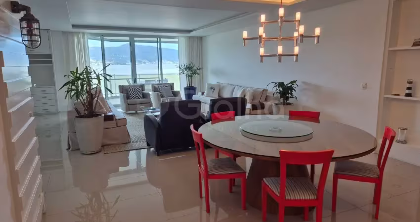 Exclusivo apartamento de 4 suítes com vista permanente para o mar