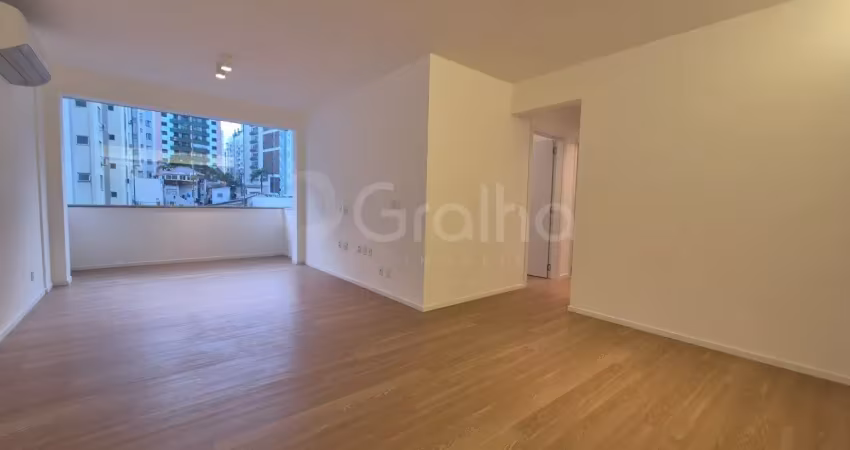 Apartamento com 3 dormitórios e 2 suítes no centro de florianópolis