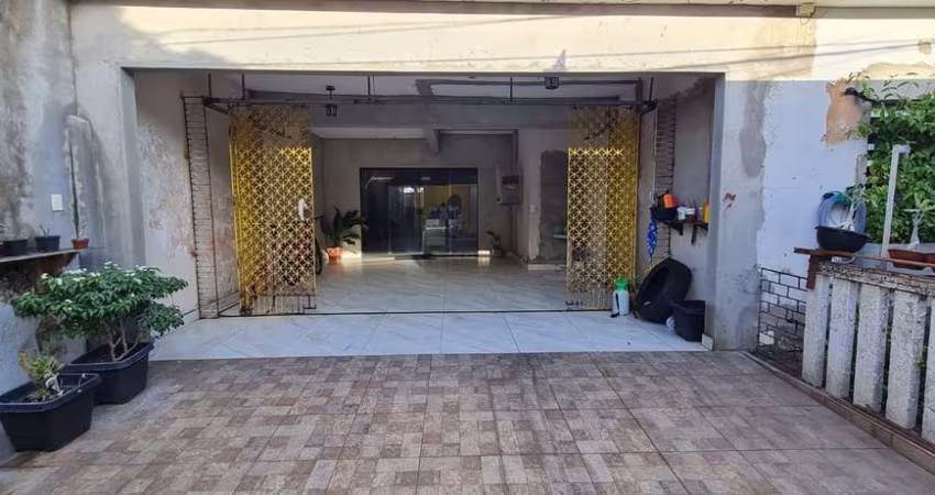 Casa com 3 dormitórios à venda por R$ 900.000,00 - Bairro De Fatima - Fortaleza/CE