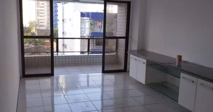 Apartamento Exclusivo — 2 Quartos, Varanda e Condomínio Clube!