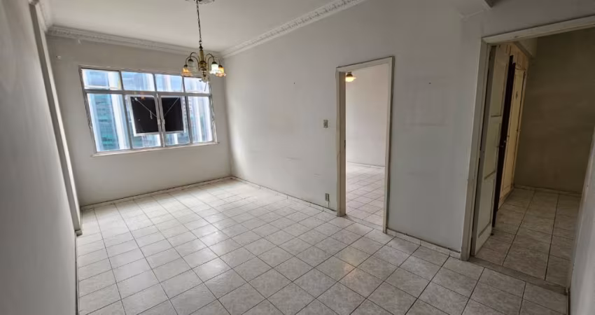 Excepcional 2.quartos cozinha Ampla piso frio, frente com70m²na melhor localização da Avenida Henrique Valadares,frente prédio da Petrobrás pagamento só a vista Temos outros Imóveis , avulso ou lançam