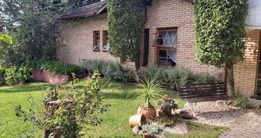 Casa rústica à venda no condomínio Arujazinho I,II e III!!!