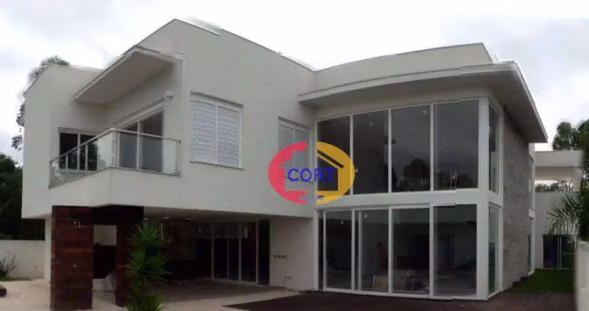 Casa com arquitetura contemporânea à venda no condomínio Arujá Hill's!!!