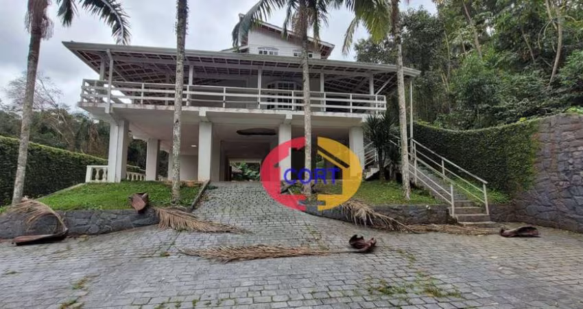 Casa à venda, Oportunidade para investidores, Ótima localização Arujá!!!