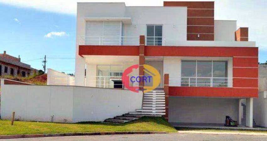 Linda casa à venda em condomínio de alto padrão de Arujá!!!