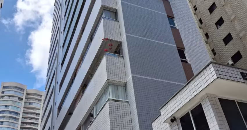 Vendo ap 91m projetado e reformado a 200m da avenida beira mar