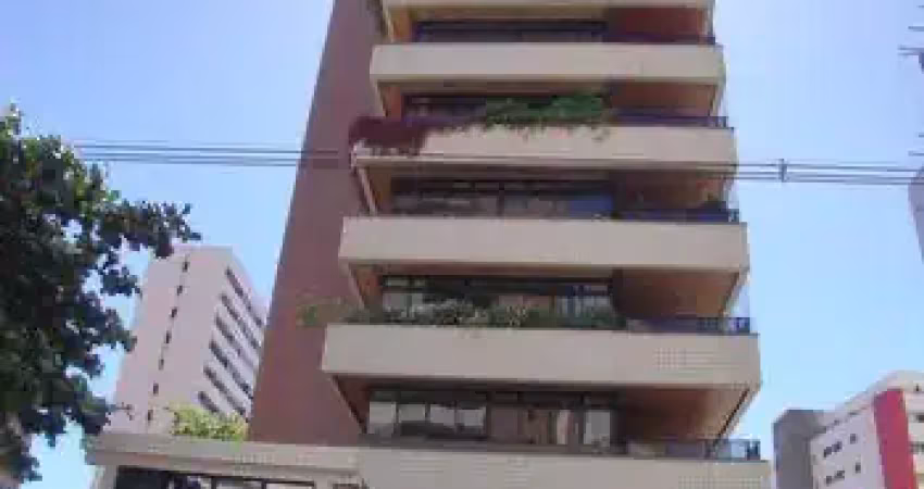 Belíssimo apartamento na aldeota com 400m, 4 suítes, 2 dependências e 4 vagas