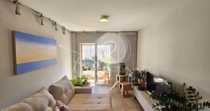 Apartamento 3 quartos e 2 vagas cobertas para venda em frente a praça por r$ 788mil no cambuí em campinas - façanha imóveis campinas
