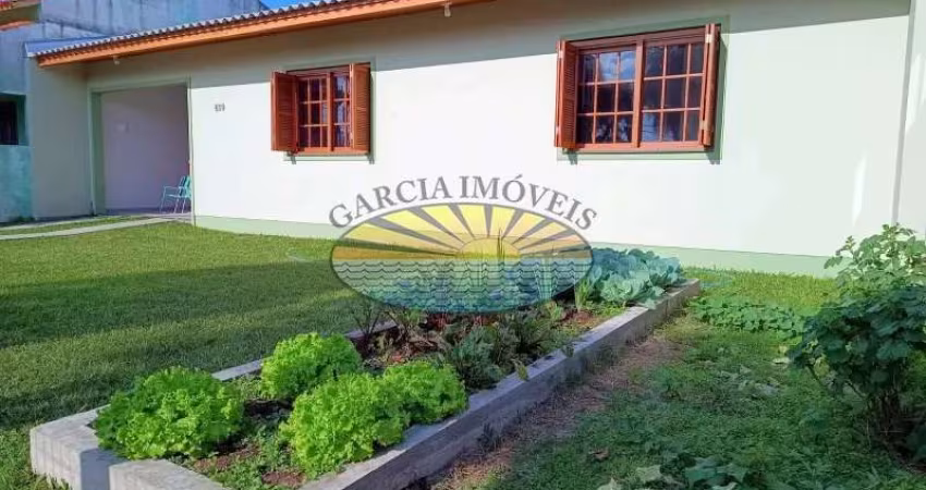 CASA À VENDA EM TRAMANDAÍ