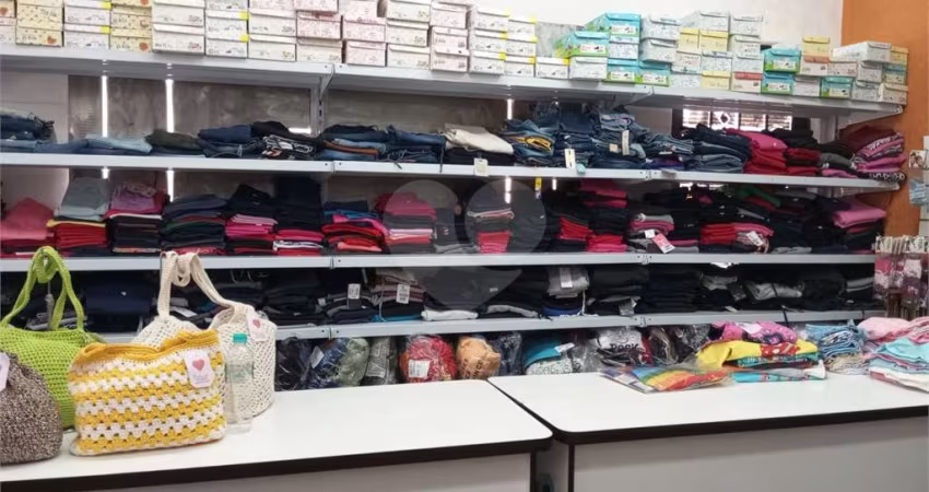 Salão Comercial à venda ou para locação em Centro - SP