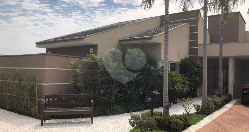 Casa  à venda com 5 quartos, sendo 5 suítes,  no condomínio terras de mont serrat, salto - sp