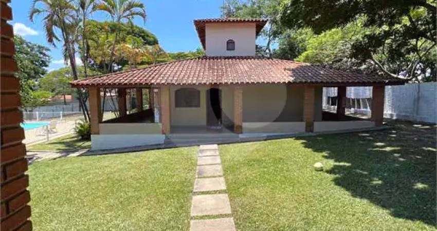 Casa  à venda com 4 quartos, sendo 1 suíte,  no condomínio zuleika jabour, salto - sp