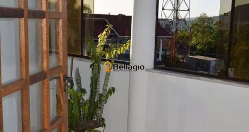 Espaço, vista e boa localização. Oportunidade parar morar bem ou investir.