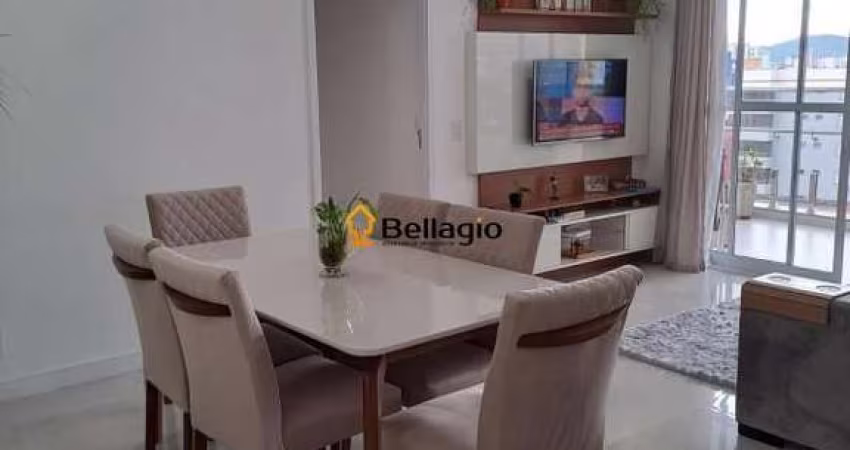 Apartamento  c/ 2 vagas