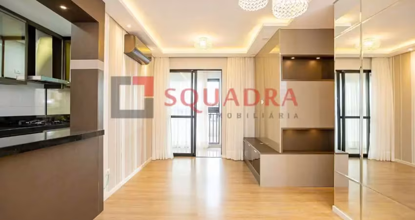 Apartamento mobiliado, sacada com churrasqueiras, no portão / lindóia