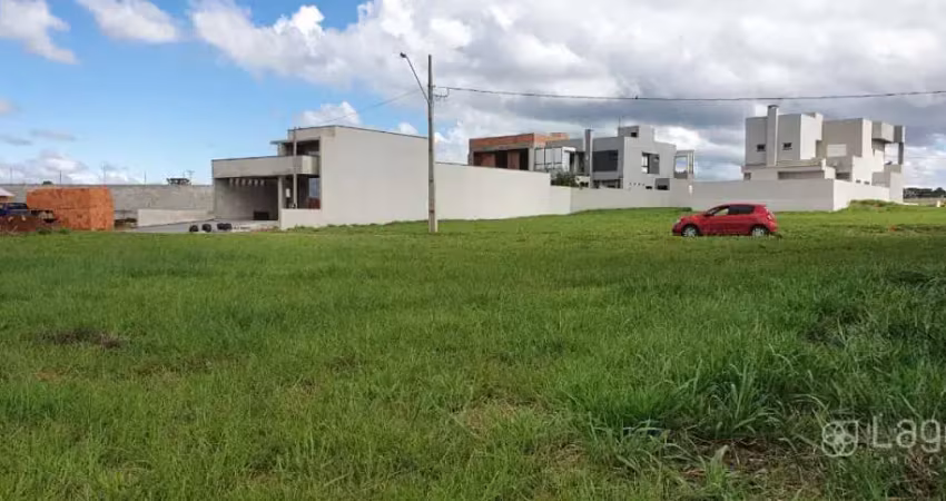 Terreno à venda na Rua Enfermeira Adelaide Pareta, Uvaranas, Ponta Grossa