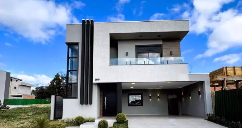 Casa com 4 quartos à venda na Rua Valério Ronchi, 500, Uvaranas, Ponta Grossa