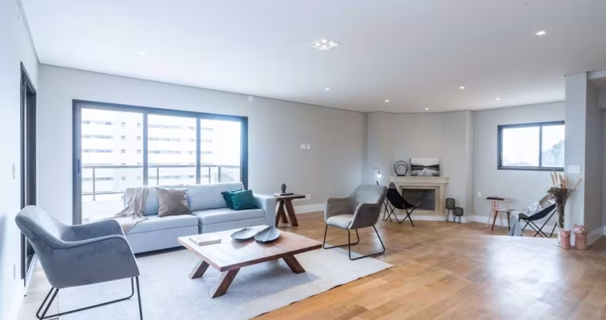 Apartamento tipo para venda com 5 quartos, sendo 4 suítes, 283m²